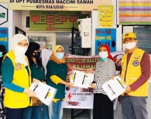 Salurkan Bantuan LCI District 307 B2 Indonesia, LCMR Bagikan Paket Sembako