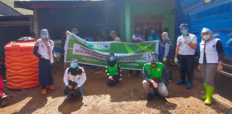 TBM FK-UMI Salurkan Bantuan ke Korban Bencana Jeneponto