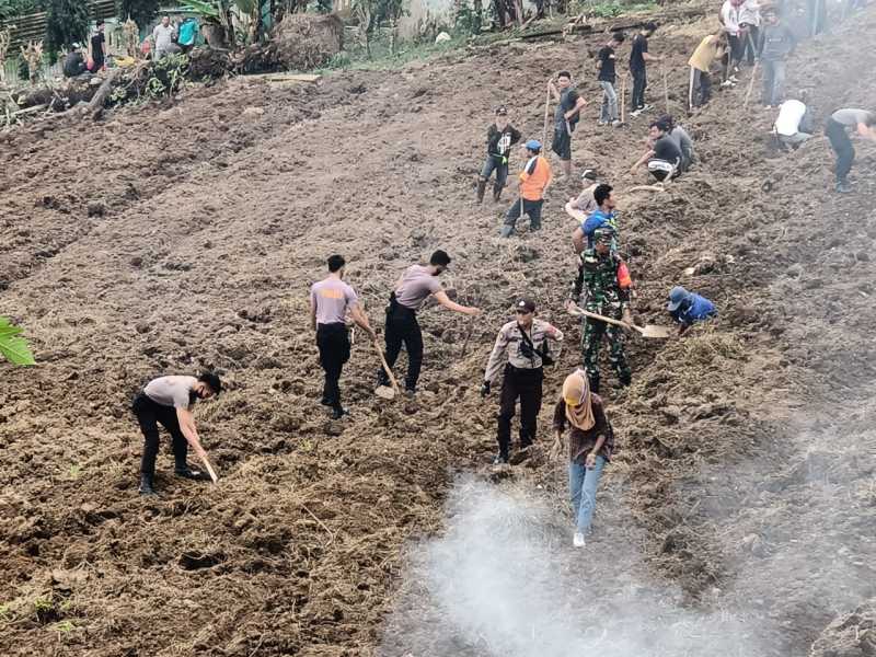 Dorong Warga Menanam Tanaman Pangan dan Hortikultura, Polres Selayar  Ajak Warga Bergotong Royong