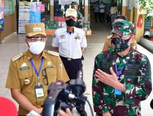 Pangdam Berikan Empati Pasien Anak Penderita Kanker di RSUP Daya
