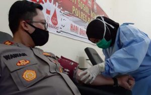 22.6 foto banta donor Sambut Hari Bhayangkara ke-74, Polres Bantaeng Donor Darah