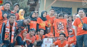 23.6 foto macs man The Macz Man Bagikan Bantuan Kepada Korban Banjir Bandang Bantaeng