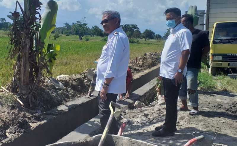Sidak Proyek Irigasi, Husler Ingatkan Rekanan Utamakan Kualitas