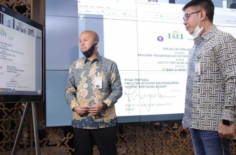 Tingkatkan SDM, IAEI Dorong Kerjasama Mandiri Syariah dan IPB