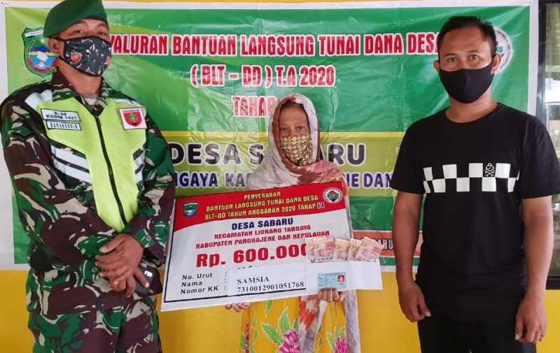 79 KK Desa Sabaru Terima BLT DD Tahap II