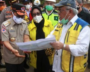 Walikota Palopo Dampingi Menteri PUPR Kunjungi Lokasi Longsor, Segera Dibangun Jembatan Gantung