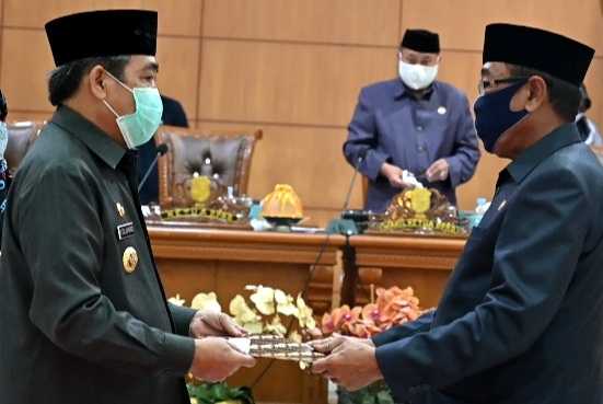 Bupati dan Wabup Sidrap Hadiri Paripurna, DPRD Sepakati Tiga Ranperda