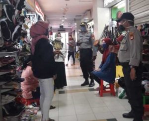 5.6 foto jelang labuh Jelang New Normal, Polres Pelabuhan Makassar Gencar Beri Imbauan