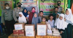 Peduli Covid-19, Bhayangkari Cabang Polres Pelabuhan Bagikan Sembako