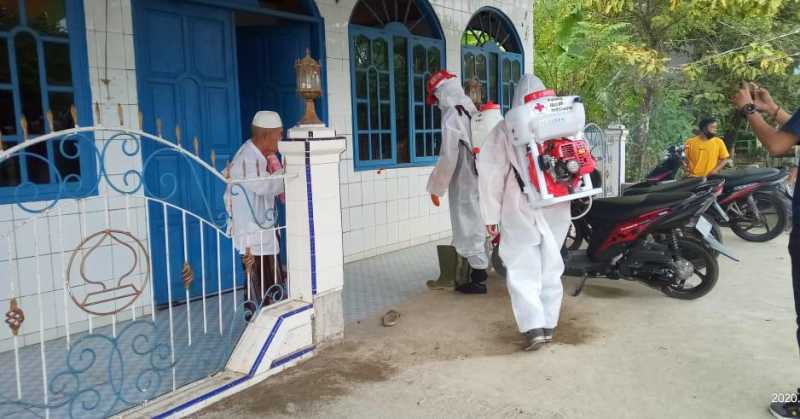 Dua Hari Penyemprotan Disinfektan, PMI Sasar Mesjid dan Fasum