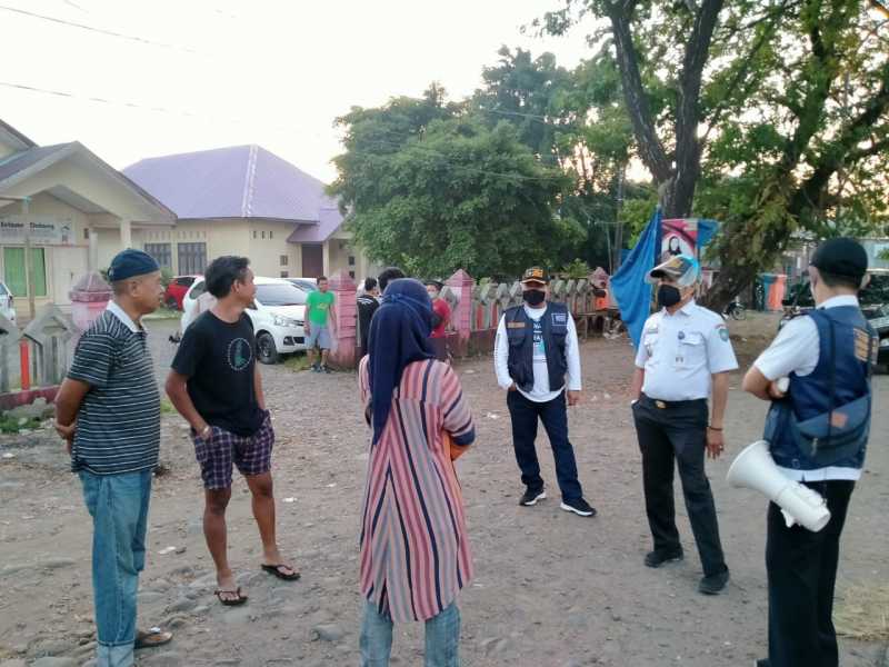 Kerap Picu Kemacetan, Disperdastri Gowa Tertibkan Pedagang Liar Didepan Pasar Balang-balang
