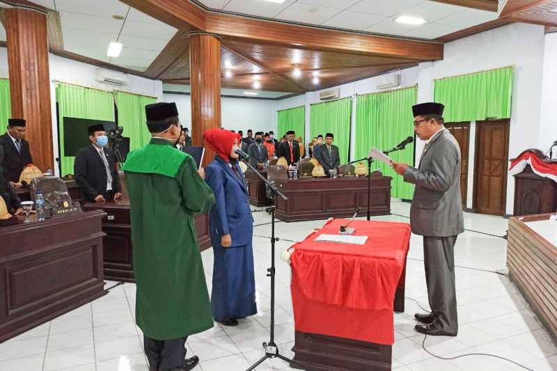 Kasmawati Bachtiar Resmi Dilantik Sebagai Anggota DPRD Kepulauan Selayar