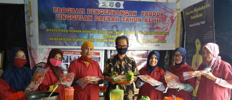 Tim PPPUD Prodi Agroindustri Gelar Diversifikasi Olahan Bandeng tanpa Duri