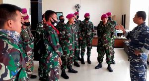 16.7 foto lanta masamba Lantamal VI Berangkatkan Pasukan dan Bantuan ke Masamba