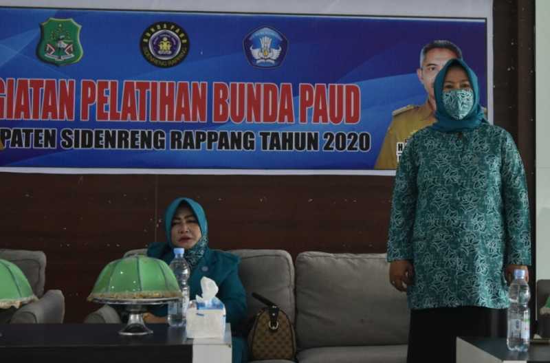 Mulyani Dollah Buka Pelatihan PAUD Tingkat Kabupaten Sidrap