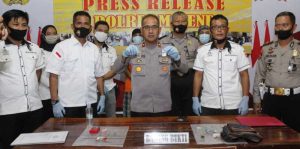 22.7 foto majen tangkap Dua Terduga Narkoba Dibekuk Polisi di Majene