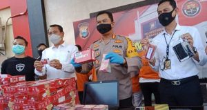 Polisi Tangguhkan Penahanan Penjual Kartu Provider Prabayar Registrasi Ilegal