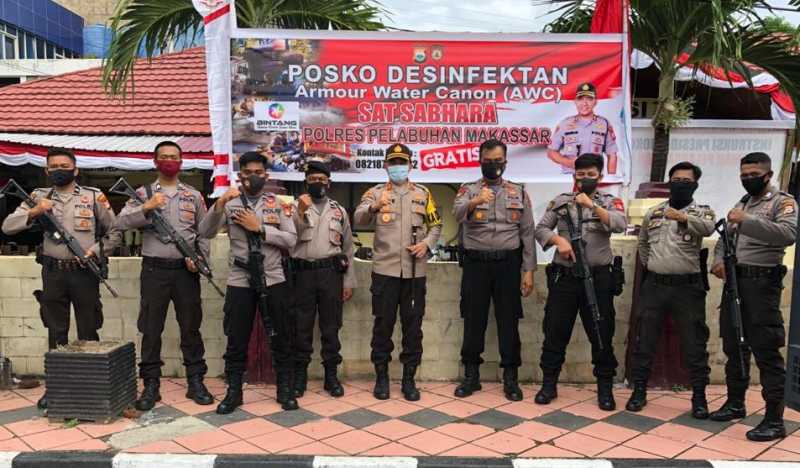 Polres Pelabuhan Makassar Buka Layanan Gratis Penyemprotan Disenfektan
