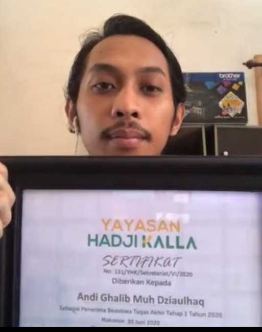 Mahasiswa FIKOM-UMI Terima Beasiswa Yayasan Haji Kalla Mahasiswa FIKOM-UMI Terima Beasiswa Yayasan Haji Kalla