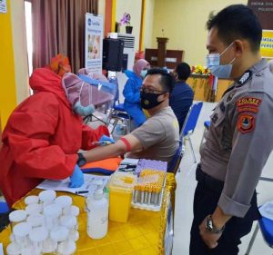 11.8 foto banta dokkes Biddokes Polda SulSel Periksa Kesehatan Personel Polres Bantaeng