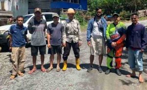Dikeluhkan Warga, Ketua DPRD Tinjau Kualitas Pengerjaan Jalan Na'na