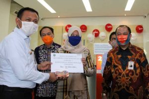 Stimulan UMKM di Tengah Pandemi, Bupati Salurkan KUBE Untuk 102 Kelompok