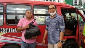 Jelang HUT ke-52, BPJS Kesehatan Ambon Salurkan Bantuan ke Warga Sekitar