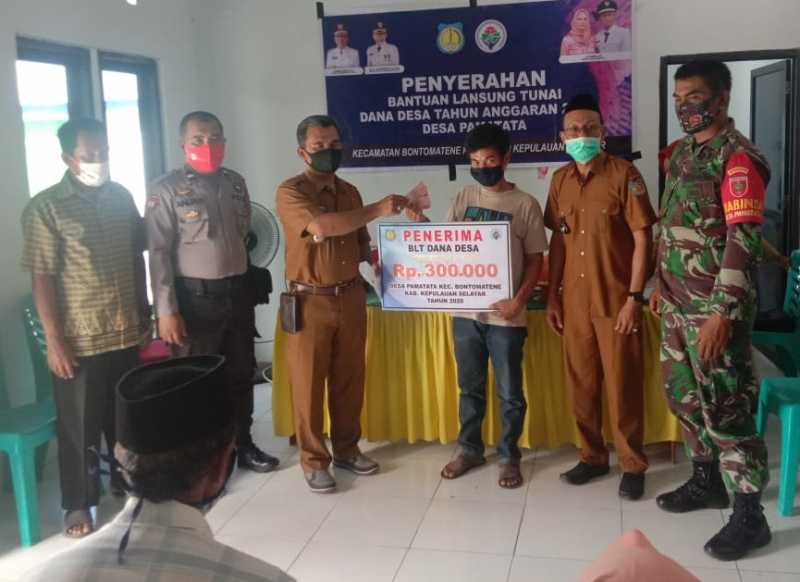 Desa Pamatata Salurkan BLT Tahap II Penyaluran ke-V ke Penerima Manfaat