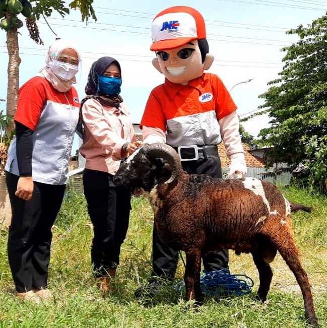 JNE Berkurban dan Meng-online-kan 30 Panti Asuhan dalam Idul Adha 1441 H 