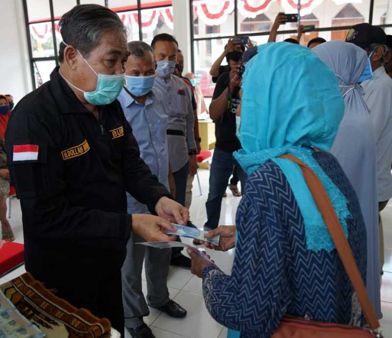 Desa Buntu Buangin Tercepat Serahkan BLT DD Tahap Lima.