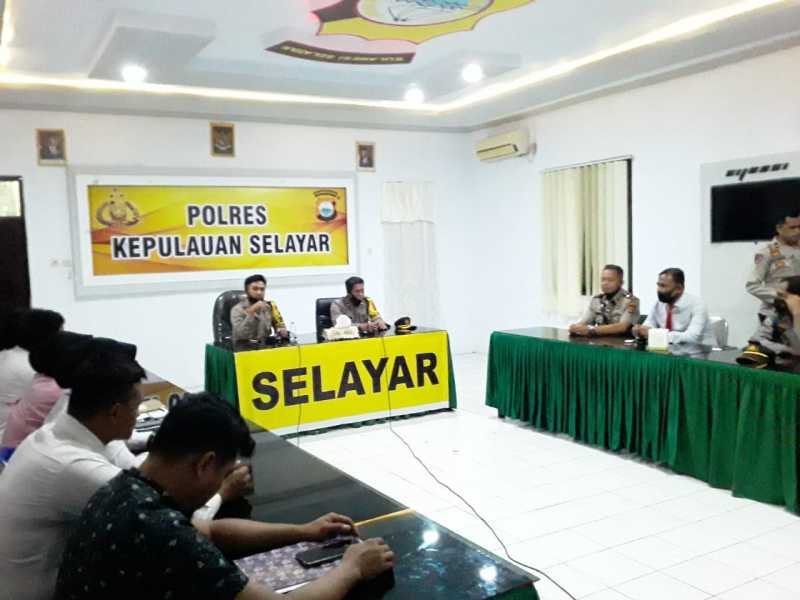 Kapolres Kepulauan Selayar Gelar Briefing Kasat Reskrim Baru Bersama Jajaran