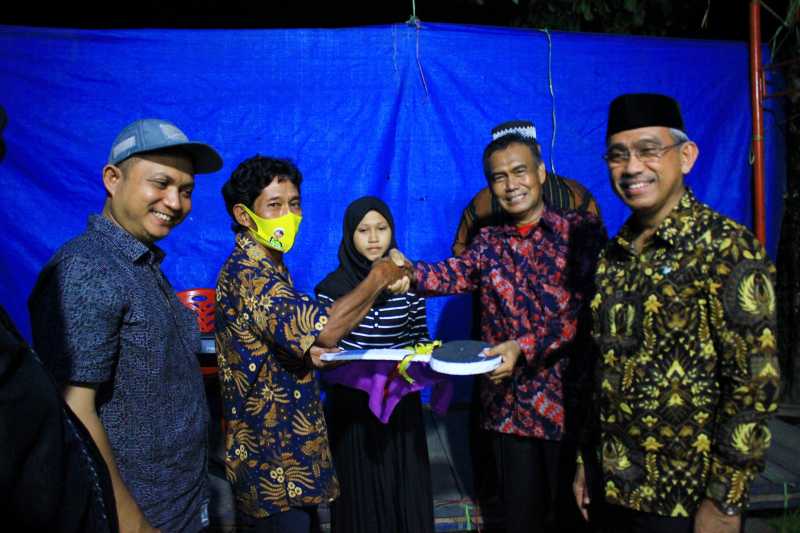 Terima Bantuan Alat Panen, Kelompok Tani Pariaman Gelar Syukuran