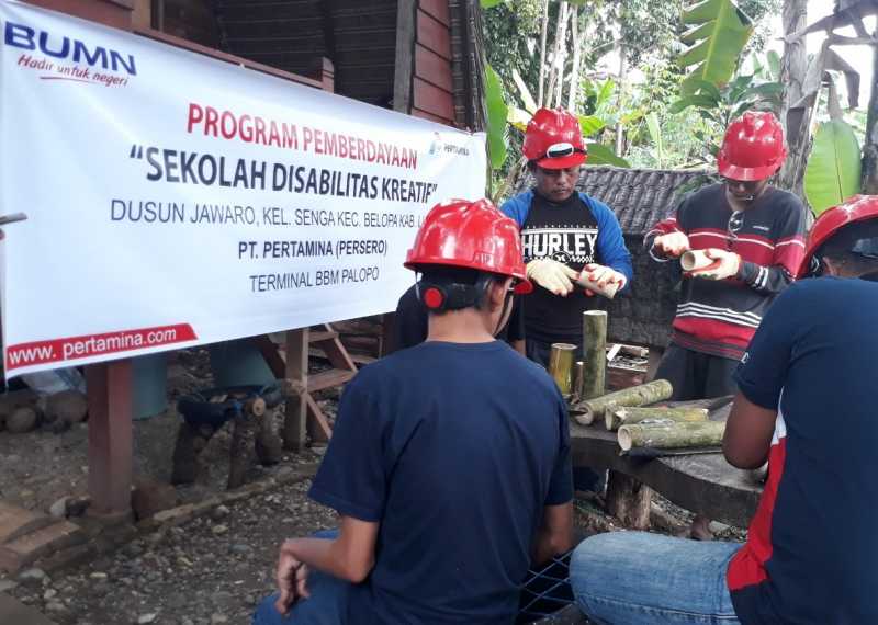 Omzet Kerajinan Batok Kelapa Binaan Pertamina Tembus Belasan Juta, Anggotanya Disabilitas