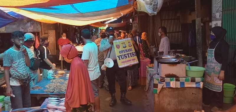 Bhabinkamtibmas Tabaringan Operasi Yustisi di Pasar Cidu