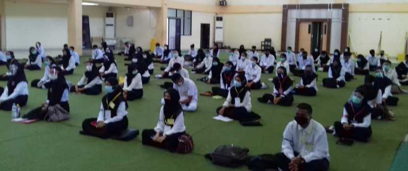 Protap Covid Diperketat Dalam Penyambutan Mahasiswa Baru Unimerz