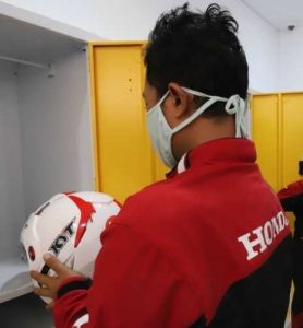 12.10 foto penting Pentingnya Perlengkapan Berkendara yang Aman dan Sehat