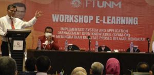 12.10 foto unmku Rektor Dorong Pemanfaat Teknologi Digital dalam Proses Perkuliahan