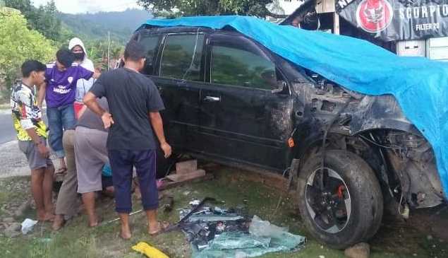 Mobil Rombongan ASN Lutim Terbalik di Dandang, Lutra, Diduga Sopir Ngantuk