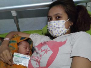18-45-24-TestimoniDesi_1594883697 Dengan JKN-KIS, Persalinan Caesar Tak Lagi Menjadi Beban