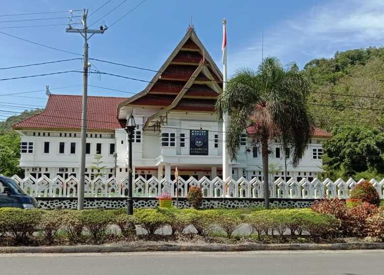 APBD-P Rp 1,312 T Kabupaten Enrekang Disetujui DPRD APBD-P Rp 1,312 T Kabupaten Enrekang Disetujui DPRD