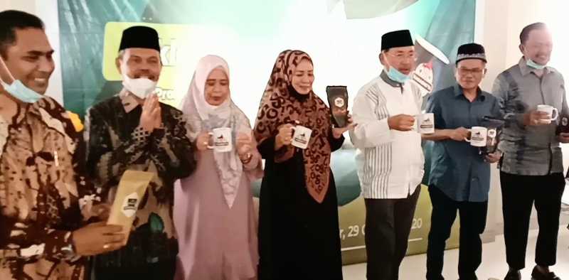 Geliatkan Ekonomi di Tengah Covid-19, Profesor ''PEDE'' Launching Kopi Karaengta