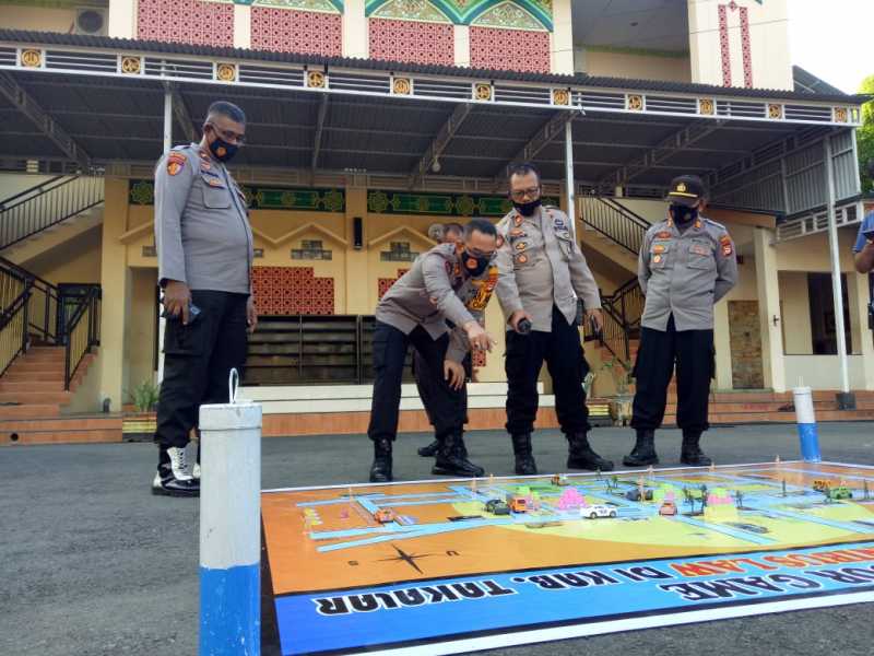 Persiapkan Pengamanan Unjuk Rasa, Polres Takalar Gelar Tactical Floor Game