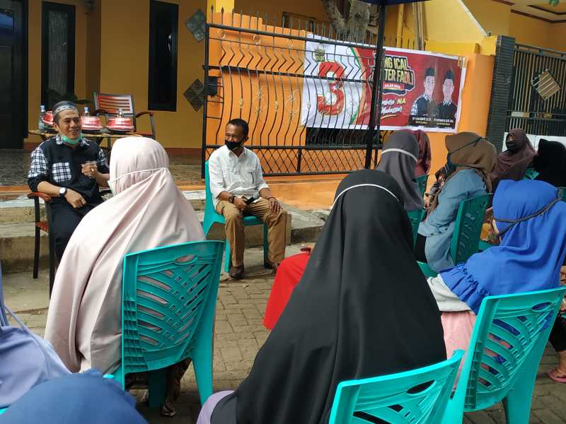 Deng Ical Temui Warga Kompleks Pemda