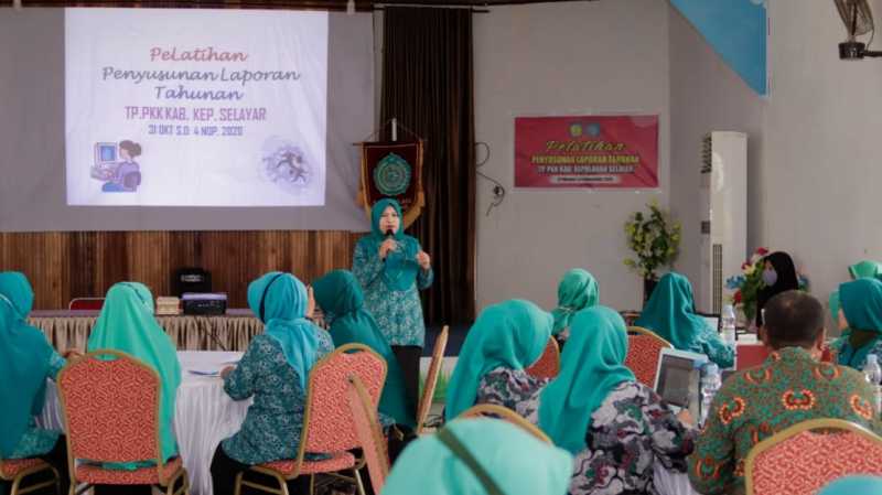 TP- PKK Selayar Pelatihan Penyusunan Laporan Tahunan