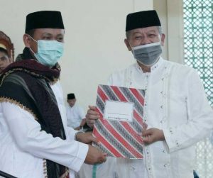 Bupati Lantik Pengurus Badan Pengurus Yayasan Waqaf Masjid Agung Takalar