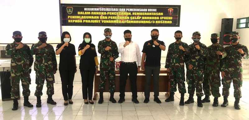 Satnarkoba Polrestabes Makassar Sosialisasi Bahaya Narkoba di Markas TNI