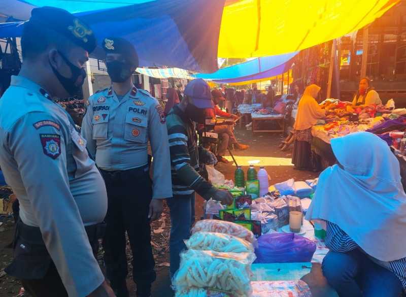 Patmor Polres Sasar Pasar Bulukunyi. Ajak Warga Taat Protkes