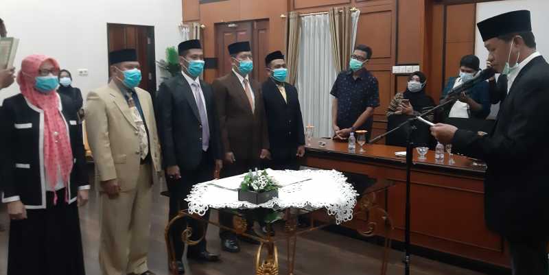 Bupati Lantik Direksi dan Pengawas Perumda Mappatuwo