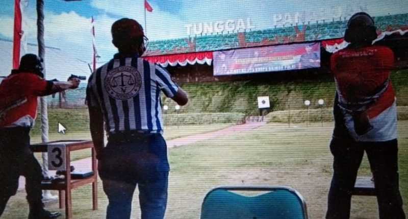 Karo Ops Juara 1 Lomba Nembak Reaksi Level 1 dan Tactical Challange
