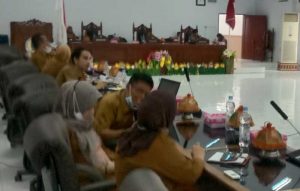 3.11 foto majene pemkab bahas Pemkab Bersama DPRD Majene Bahas APBD 2021